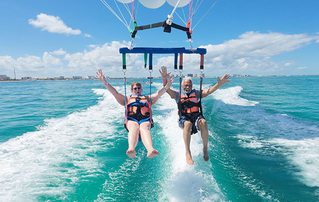 Parasailing in cancun