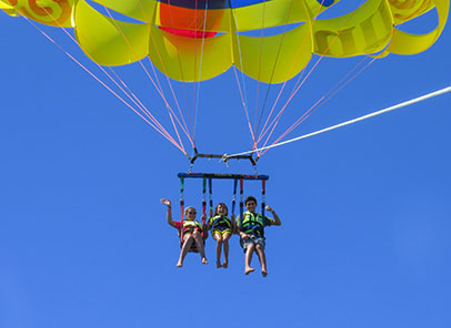 Parasailing in cancun