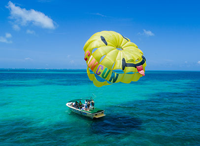 Parasailing in cancun